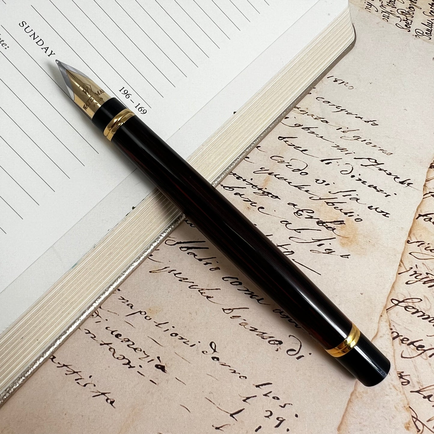 Pre-Owned Waterman Liaison Ebonite Fountain Pen 18K M