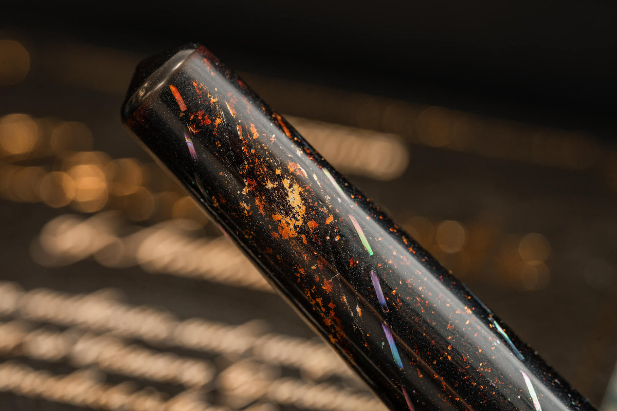 ConCoPens Traditional Vietnamese Lacquer Fountain Pen - Aurora Scroll