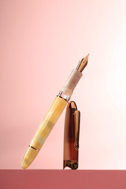 Nahvalur Horizon Fountain Pen - Wonderland (Limited Edition)