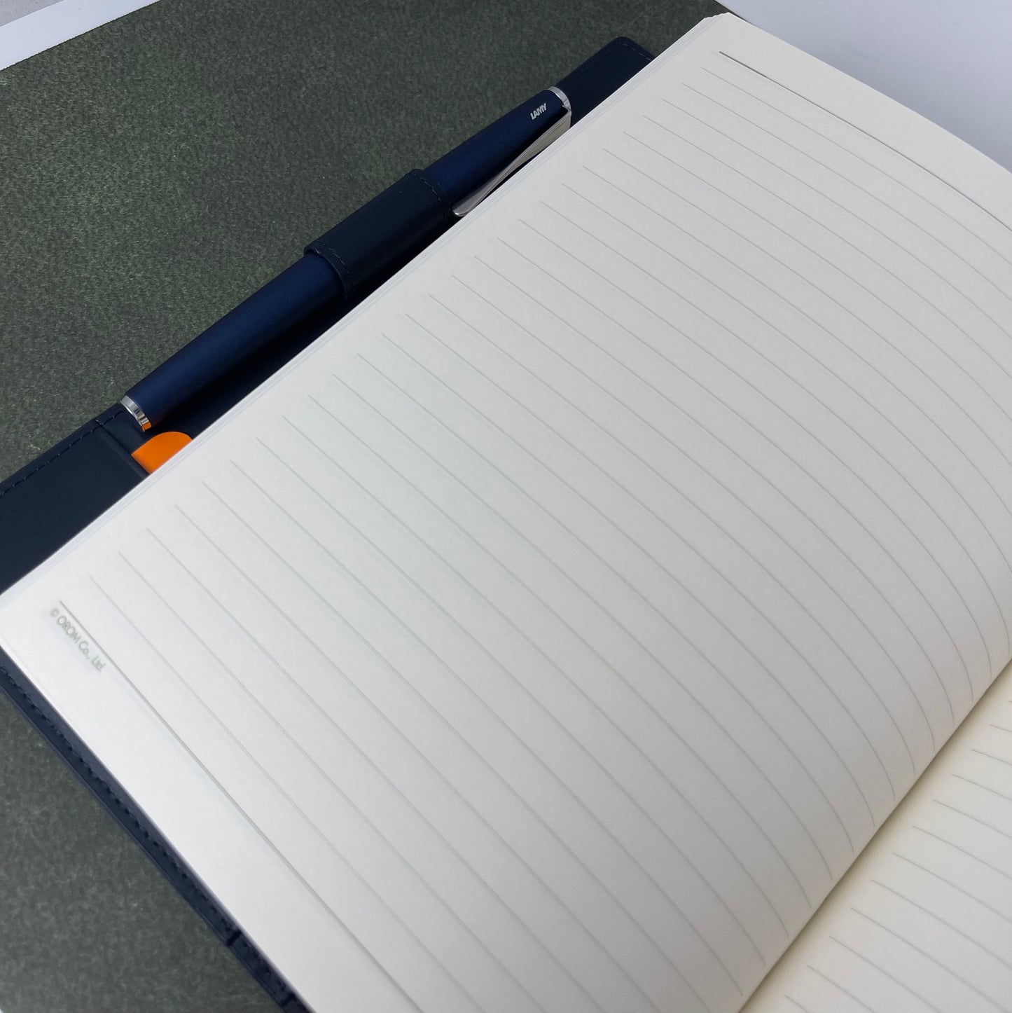 Orom Leather Refillable Journal - Navy (7.25x9.25)