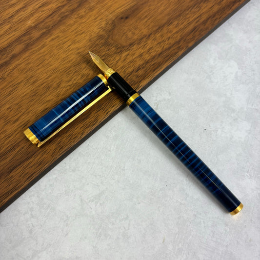 Pre-Owned S.T. Dupont Classic Blue Ocean Lacquer Fountain Pen
