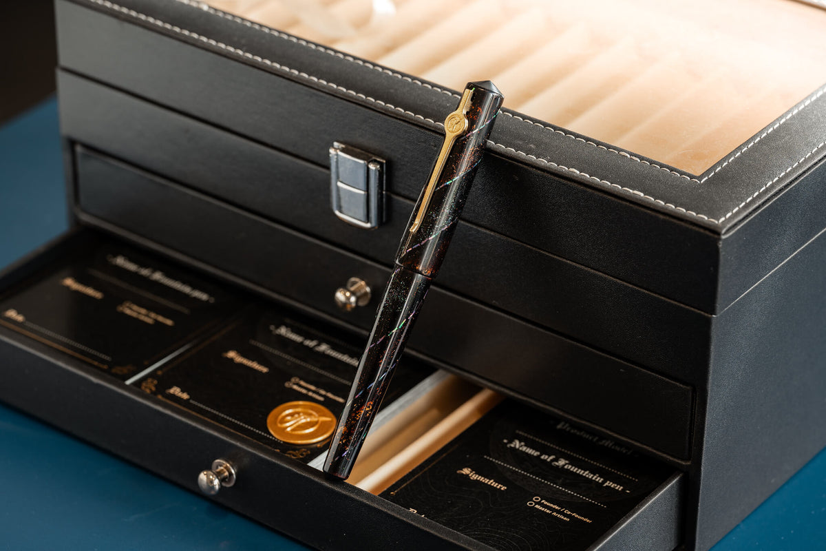 ConCoPens Traditional Vietnamese Lacquer Fountain Pen - Aurora Scroll