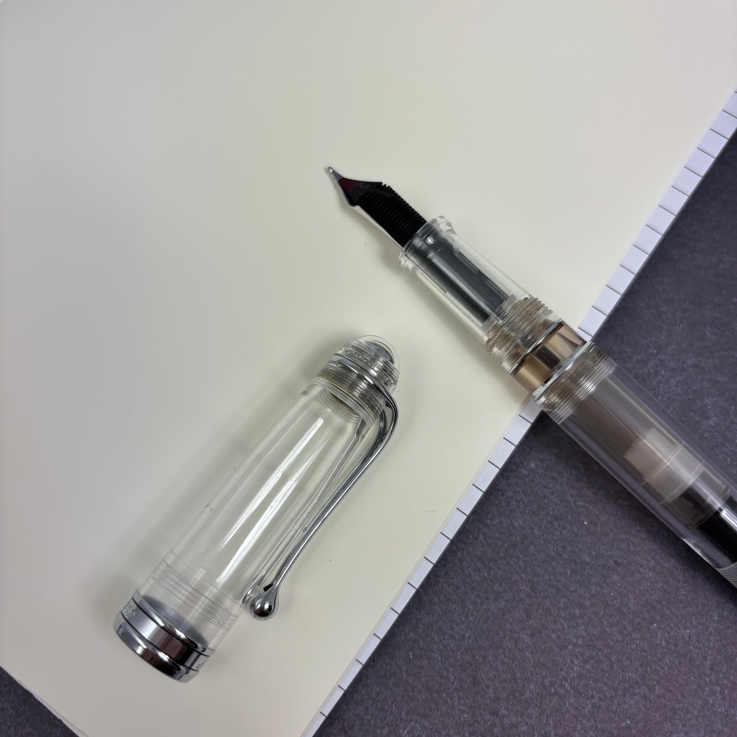 Pre-Owned Aurora 88 Fountain Pen Demo with Silver Trim Medium