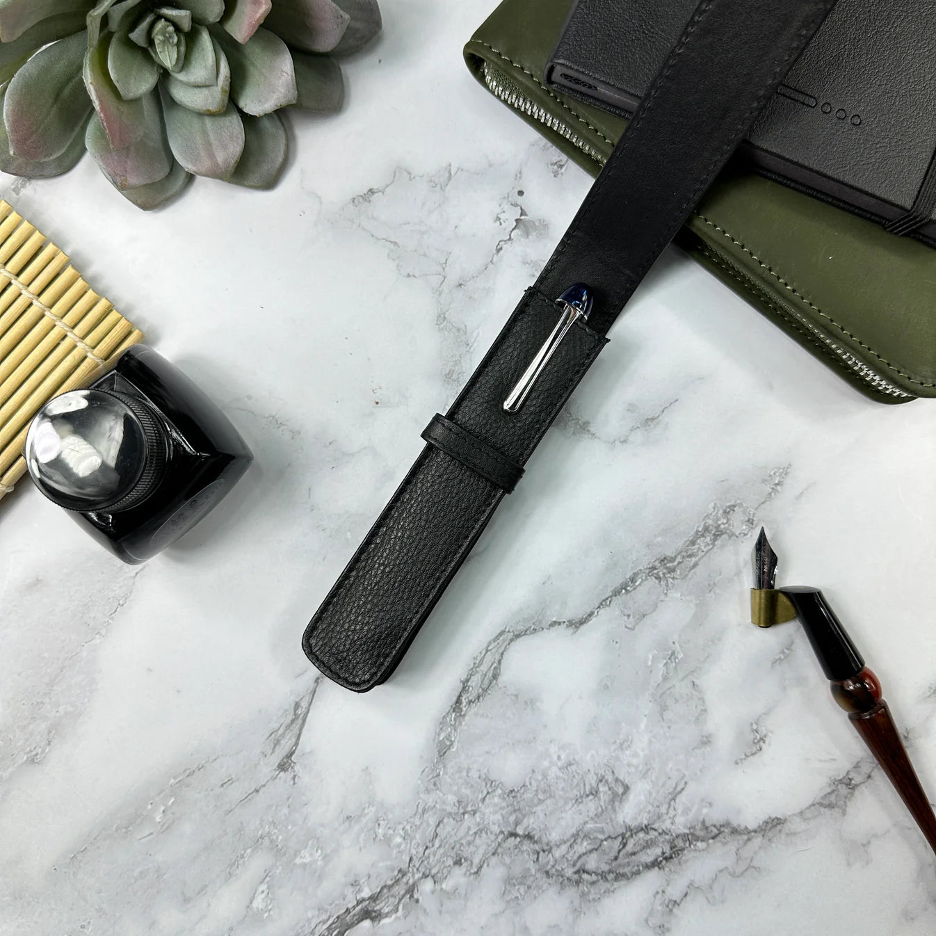 Girologio 1-Pen Case - Black