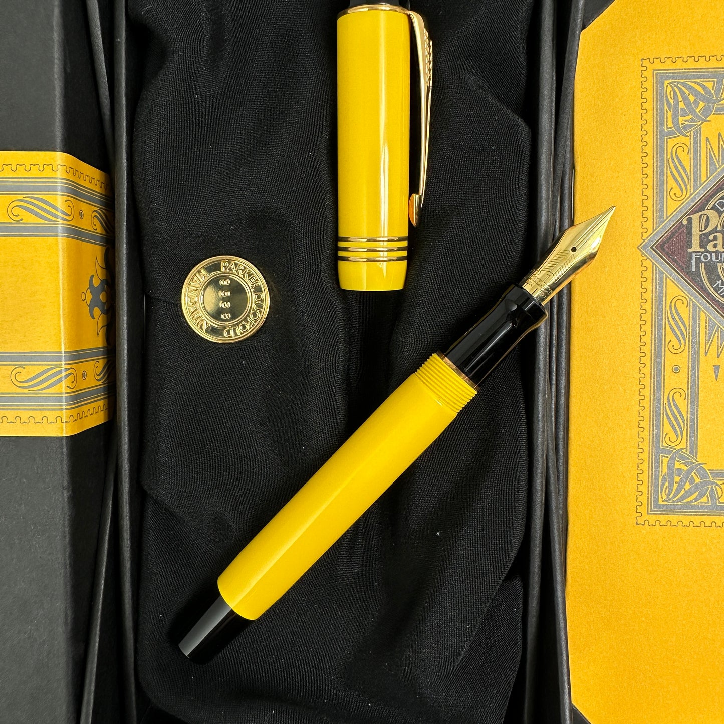 Pre-Owned Parker Duofold Centennial Mandarin Yellow 1995 Limited Edition - Medium