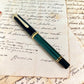 Pre-Owned Pelikan M400 Green Stripe Fountain Pen 14K B