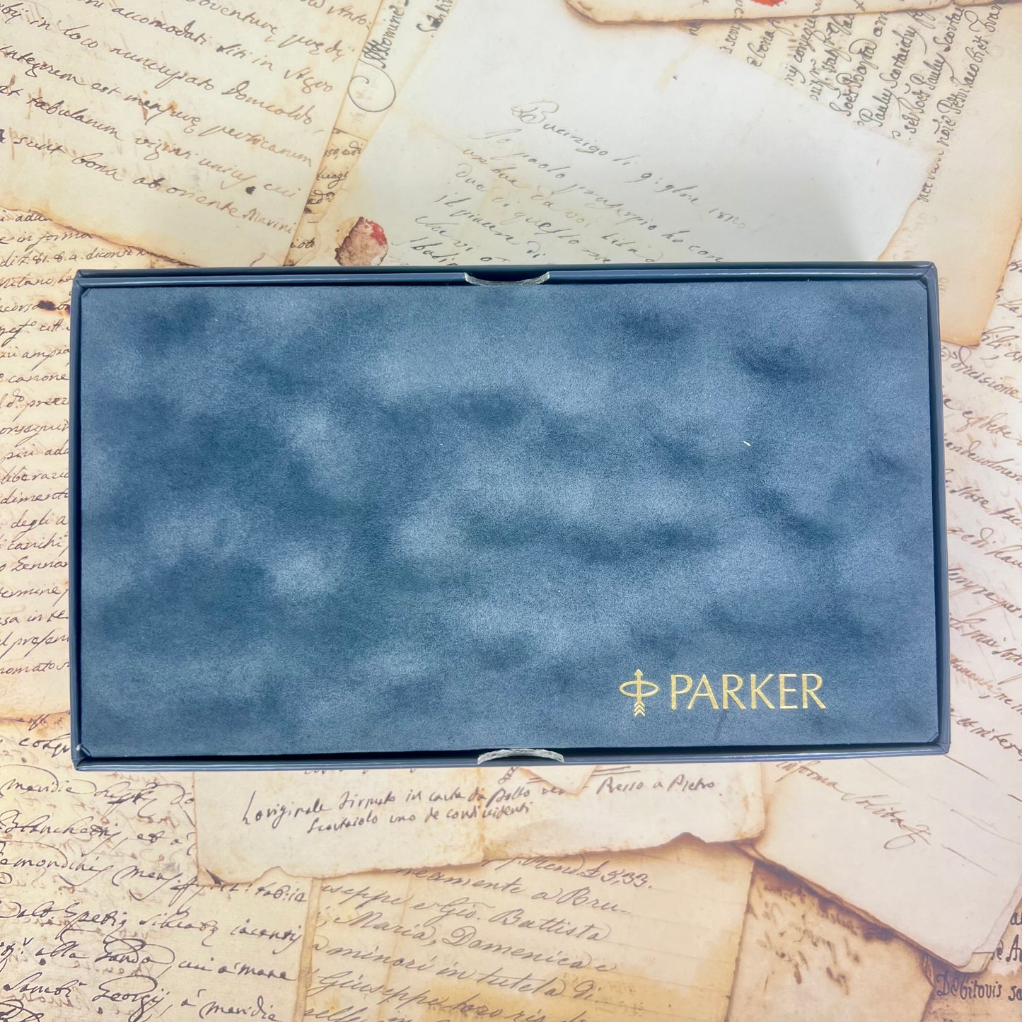 Pre-Owned Parker Duofold International Blue Marble Fountain Pen 18K F
