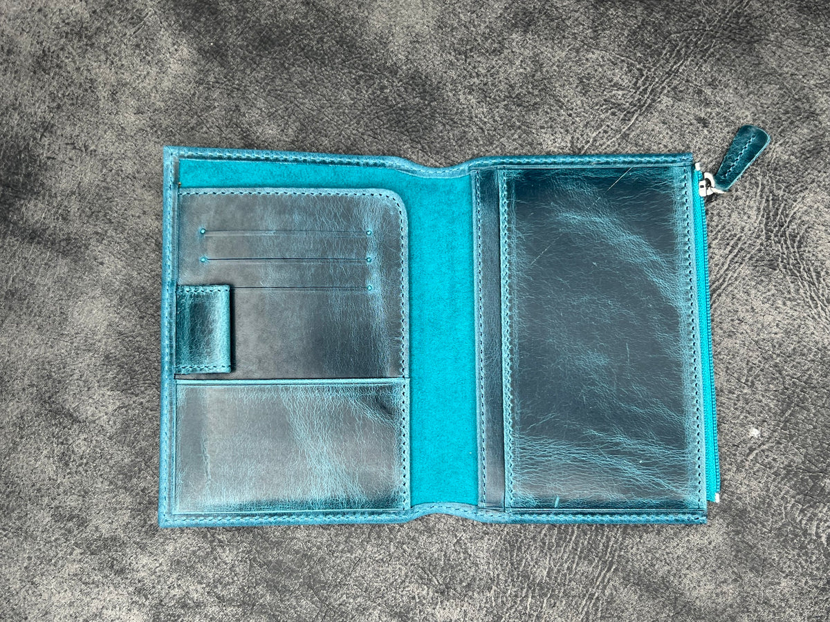 Galen Leather Wallet Insert for Traveler's Notebook Passport Size - Crazy Horse Ocean Blue
