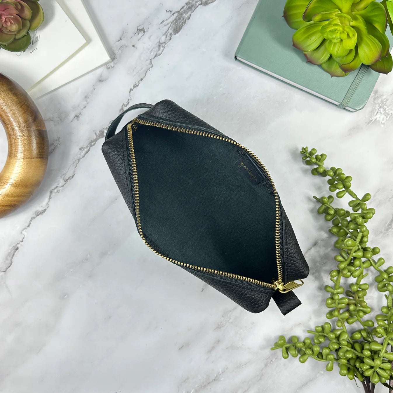 Girologio Pen Case  - Midnight Noir (Zippered Leather)