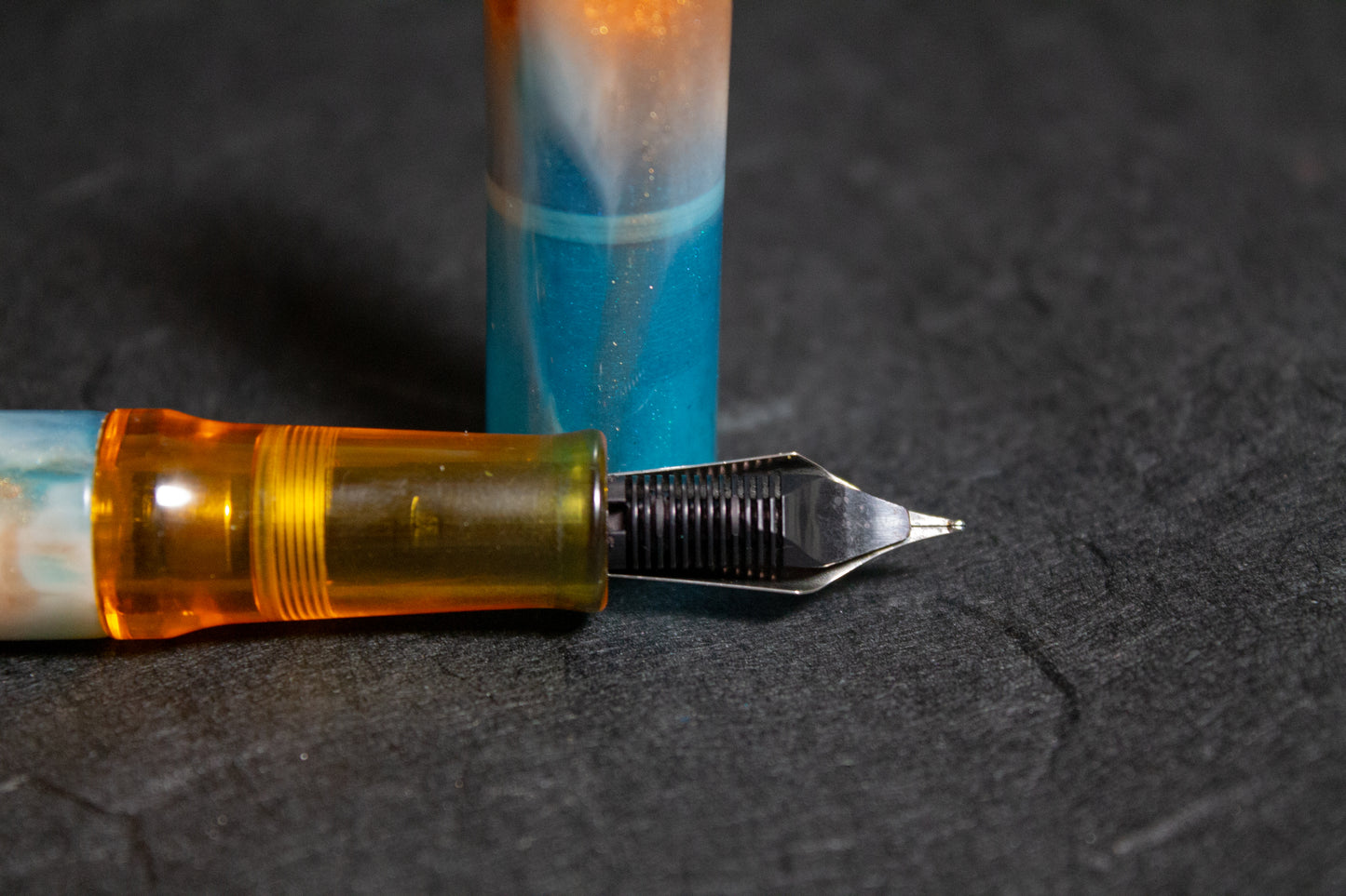 Pre-Owned Karas Vertex Fountain Pen - Medium