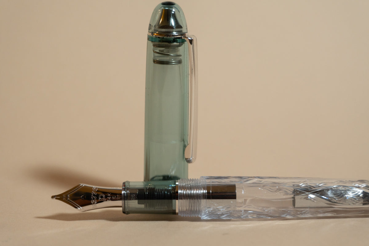Pre-Owned Platinum #3776 Century - Fuji Unkei - Kinu Gumo Fountain Pen - Coarse
