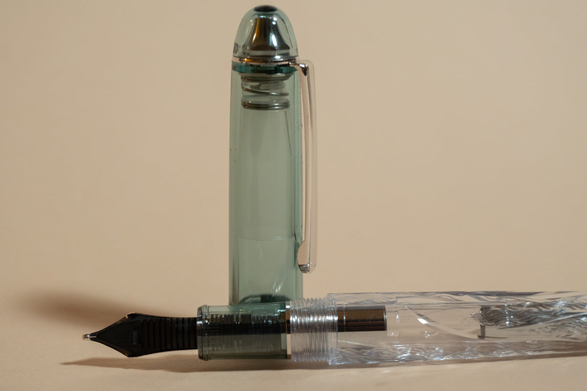 Pre-Owned Platinum #3776 Century - Fuji Unkei - Kinu Gumo Fountain Pen - Coarse