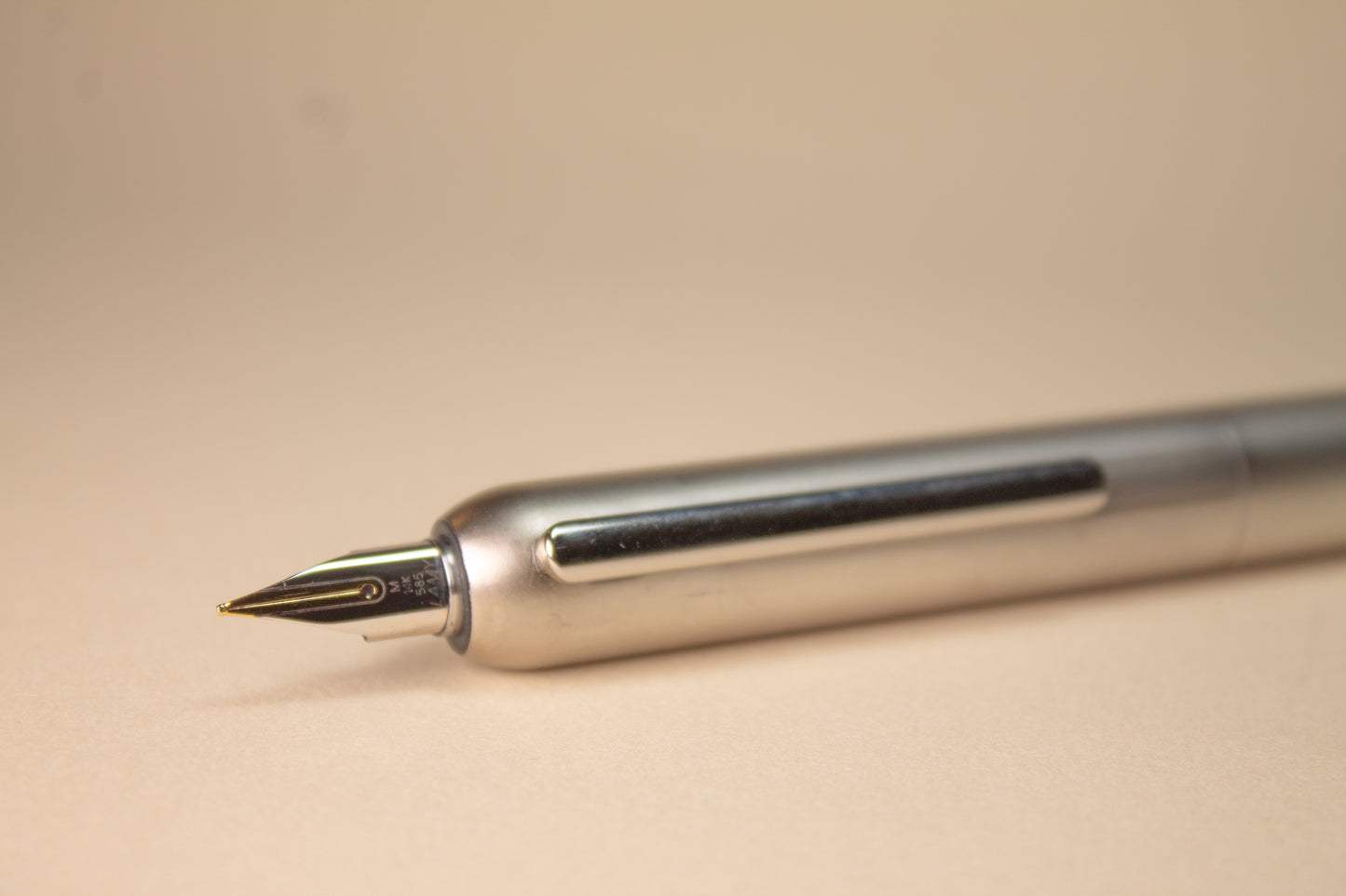 Pre Owned Lamy Dialog 3 Fountain Pen Palladium -  Medium