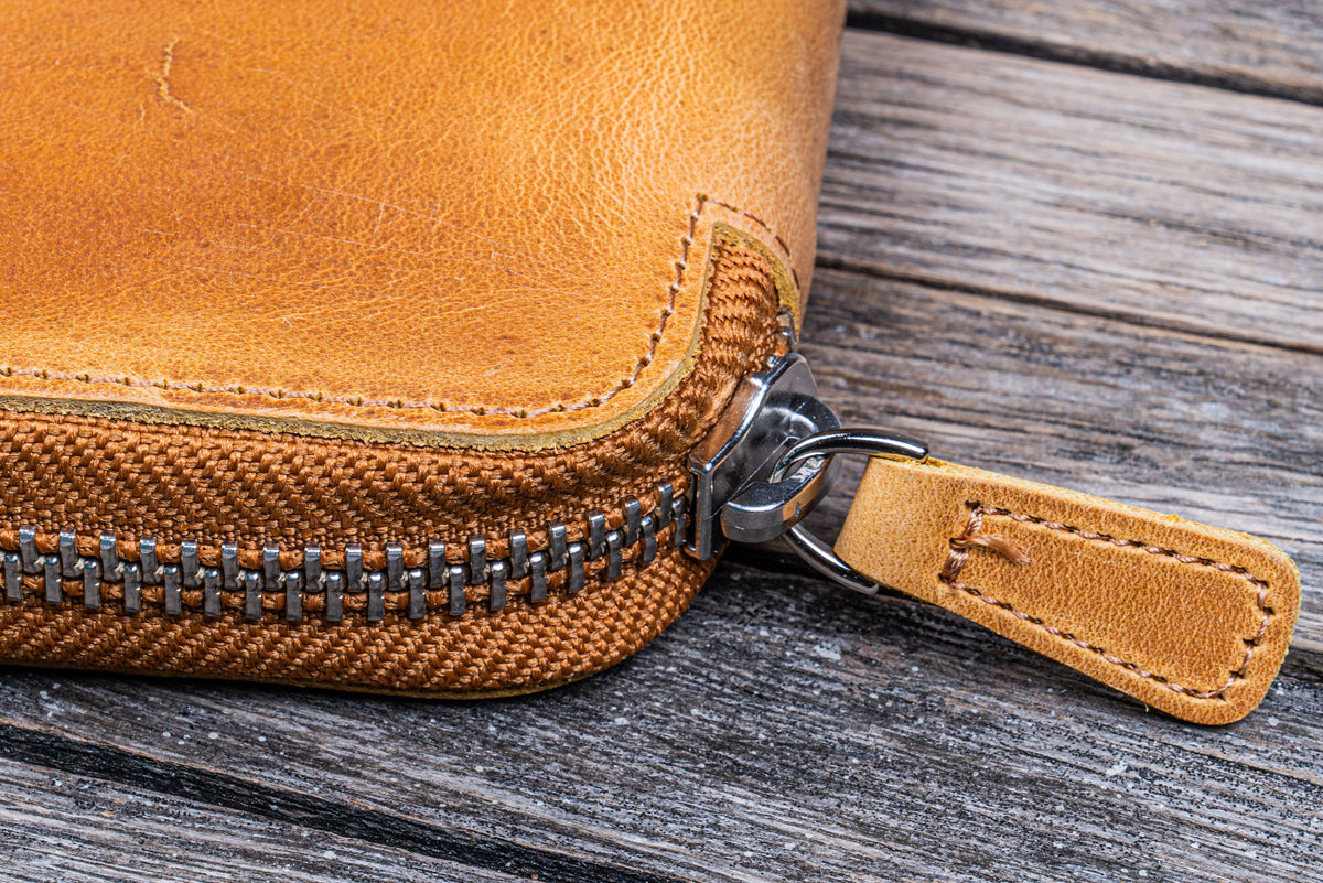 Galen Leather A5 Zippered Notebook Folio - Crazy Horse Honey Ochre