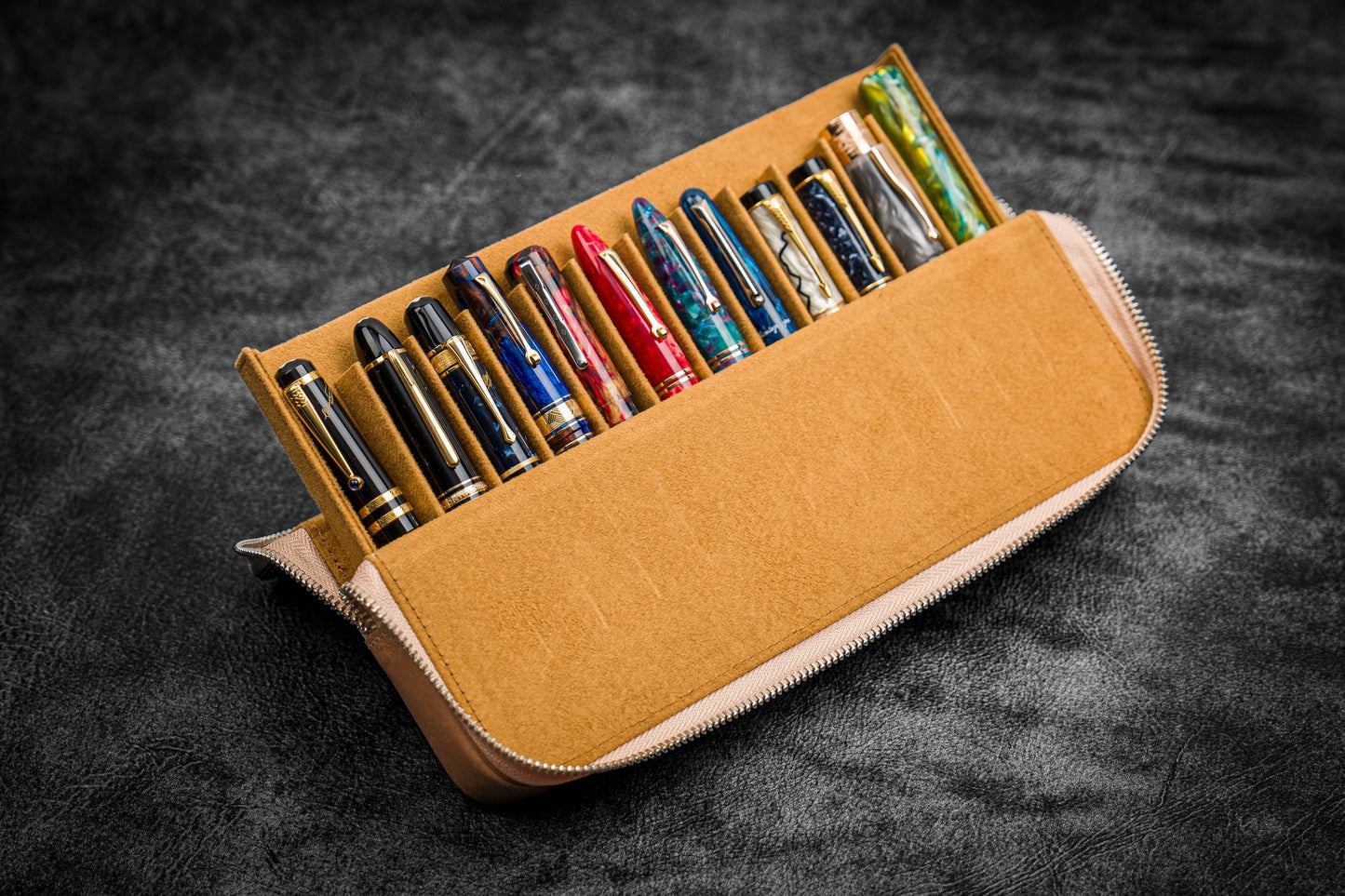 Galen Leather 12 Slot Zippered Magnum Opus Pen Case - Undyed (with Removable Pen Tray)