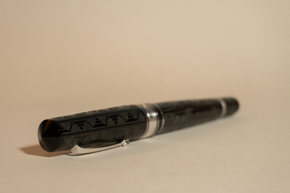 Pre-Owned Leonardo Momento Zero Grande 2021 Art Deco Ebonite Fountain Pen  - Medium