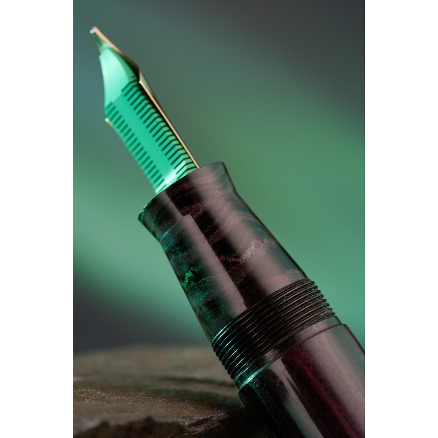 Maiora Everest 14K Fountain Pen - Boreale (Limited Edition)