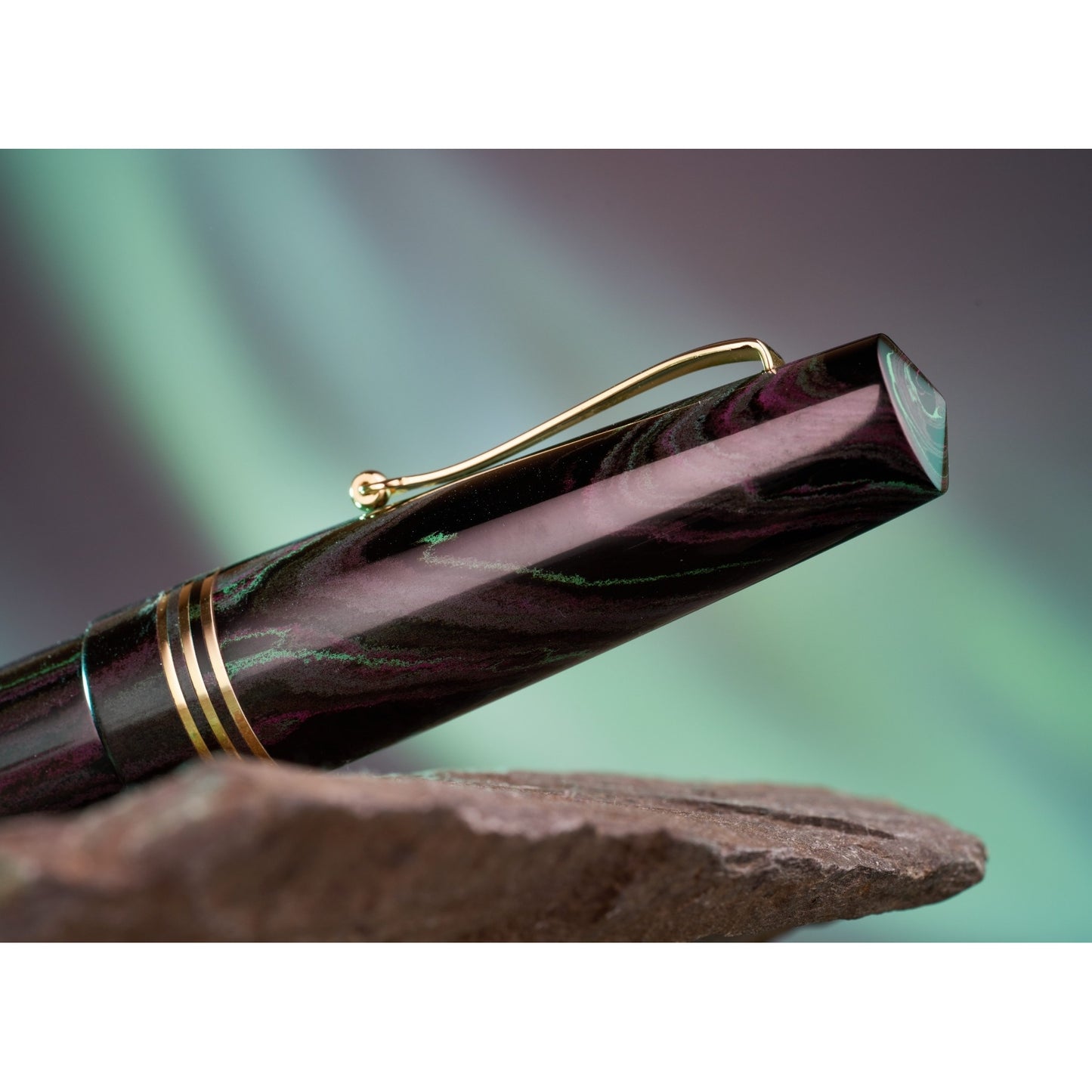 Maiora Everest 14K Fountain Pen - Boreale (Limited Edition)