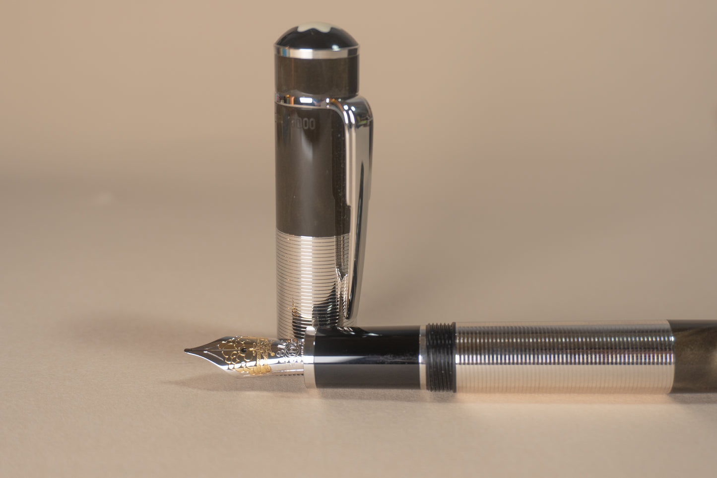 Pre-Owned Montblanc Writers Series William Faulkner Fountain Pen - Medium