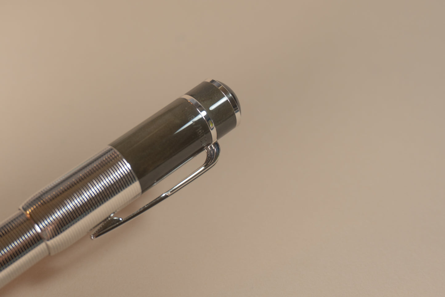 Pre-Owned Montblanc Writers Series William Faulkner Fountain Pen - Medium