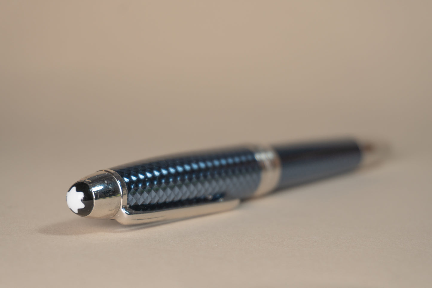 Pre-Owned Montblanc Meisterstuck Glacier Solitaire Fountain Pen