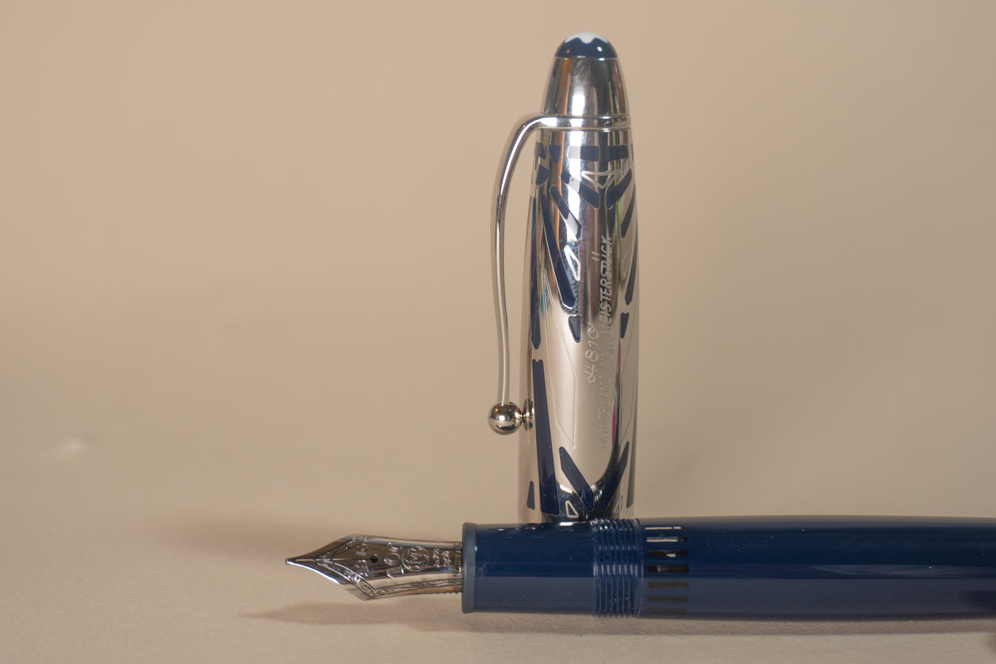 Pre-Owned Montblanc Meisterstück The Origin Collection Doué Fountain Pen - Fine