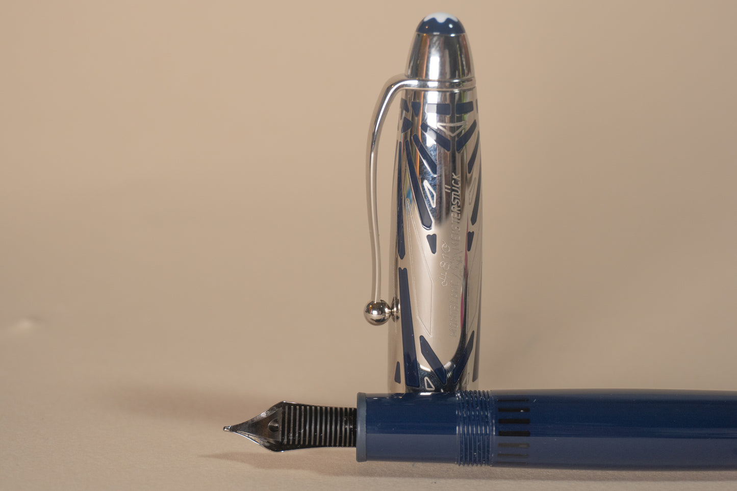 Pre-Owned Montblanc Meisterstück The Origin Collection Doué Fountain Pen - Fine