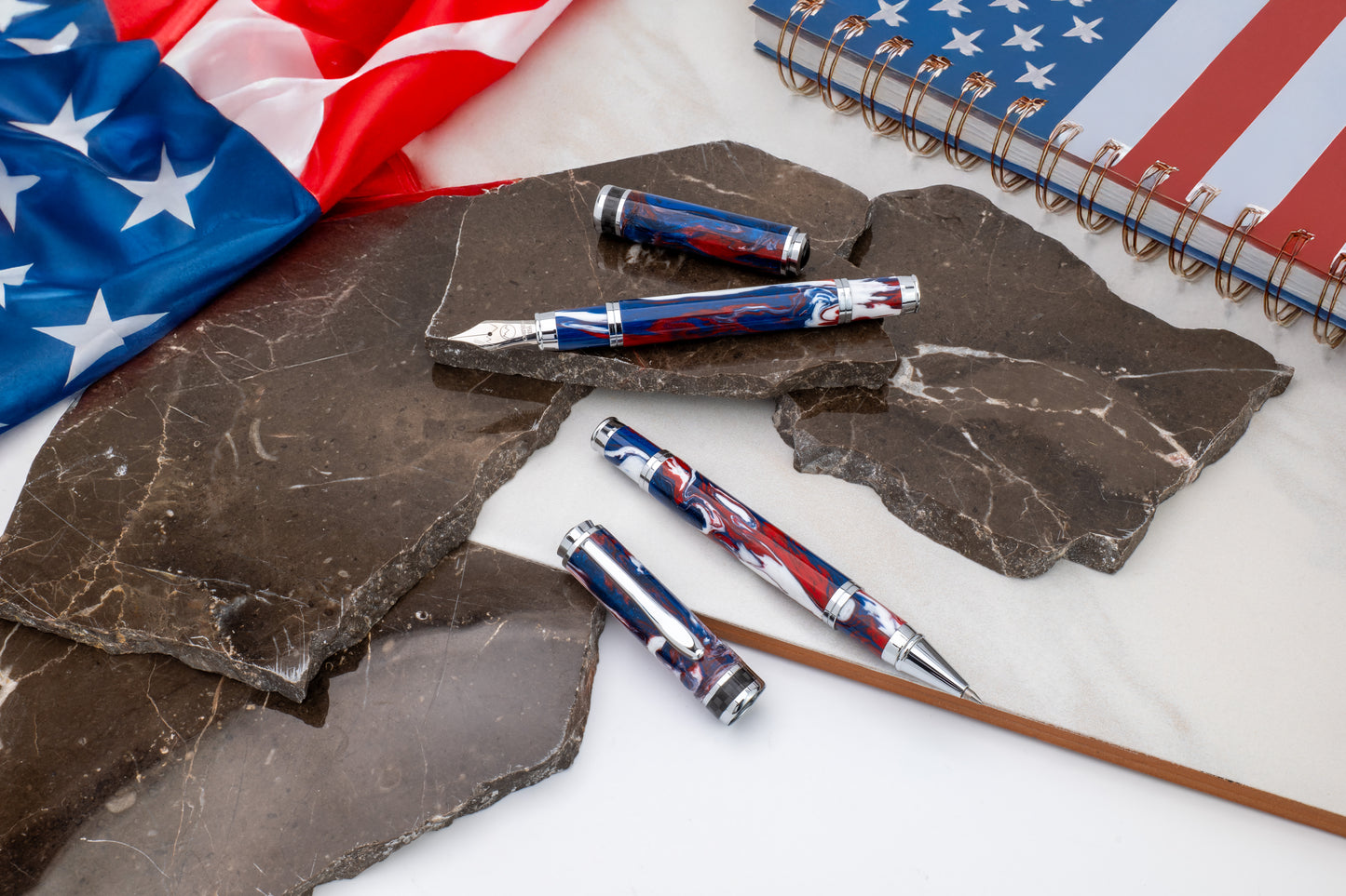 Monteverde Innova USA Fountain Pen & 15ml Ink Set - 250th Anniversary Edition (Limited Edition - Jonathan Brooks Exclusive Collaboration)