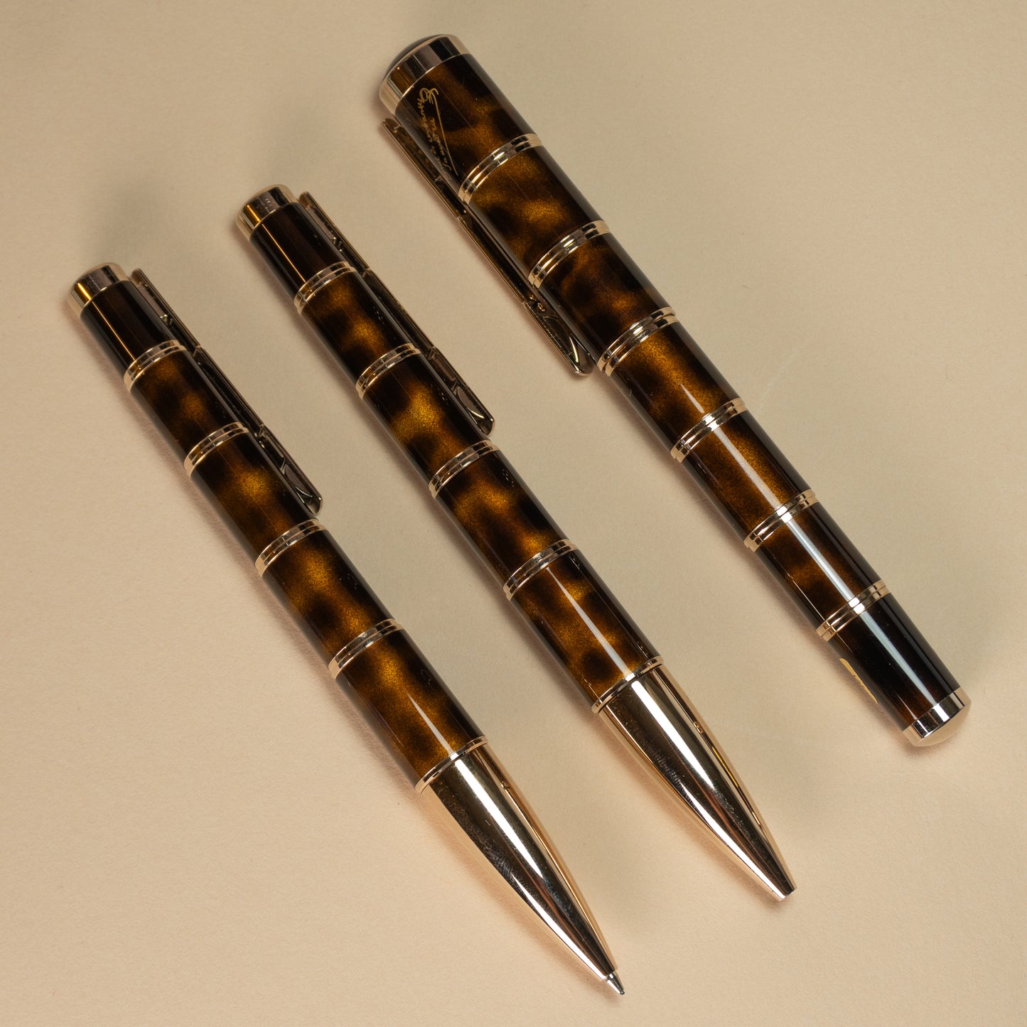 Pre-Owned Montblanc Writers Series Miguel Cervantes - Fountain Pen, Ballpoint, Mechanical Pencil Set - Medium