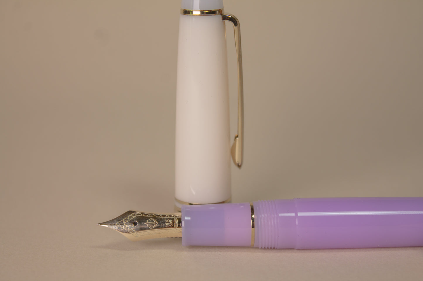 Pre-Owned Sailor Pro Gear Slim Japanese Tea Ceremony Nerikiri Fountain Pen - Medium
