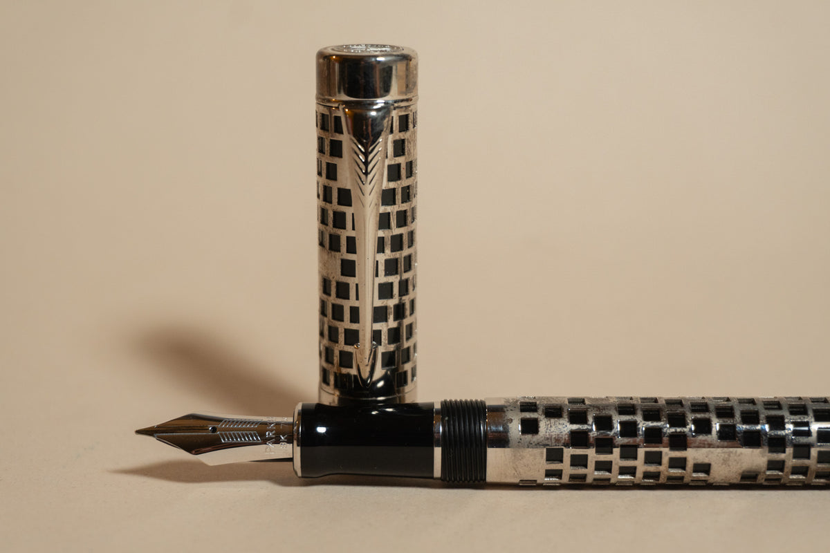 Pre-Owned Parker Duofold Senior 125th Anniversary Limited Edition Fountain Pen - Fine