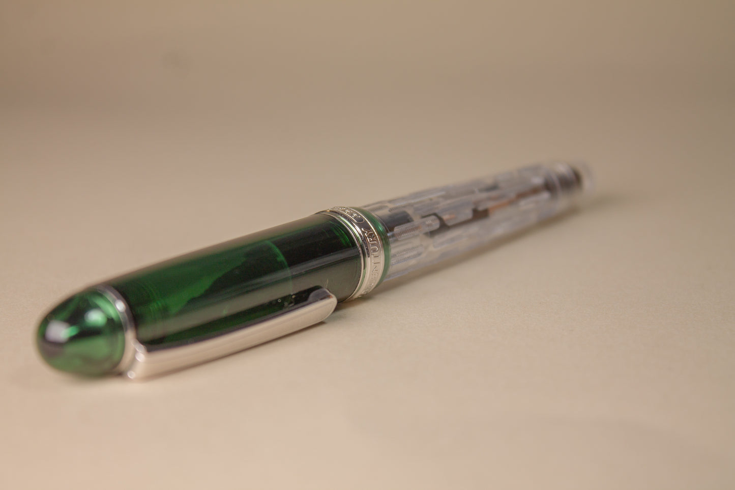 Pre-Owned Platinum #3776 Century - Fuji Unkei - Kasumi Fountain Pen - Medium