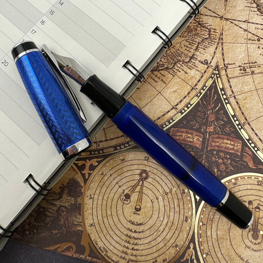 Pre-Owned Opus 88 Opera Arrow Blue Fountain Pen - Medium