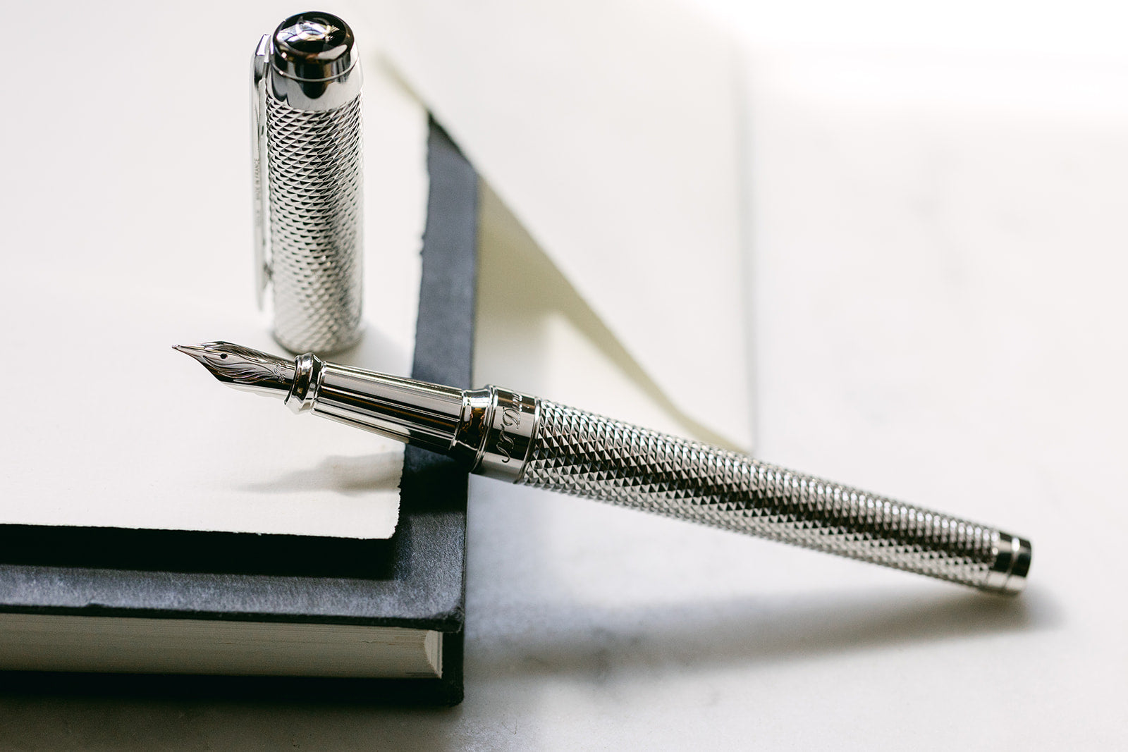 S.T. Dupont Eternity XL Fountain Pen - Diamond Head Guilloche