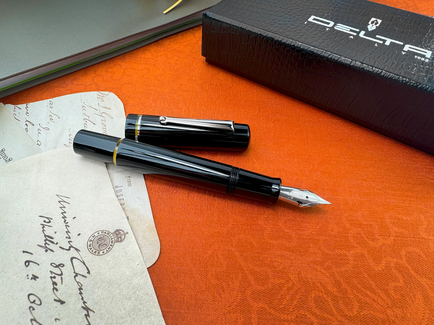 Delta Spaccanapoli Fountain Pen - D'Angio Black