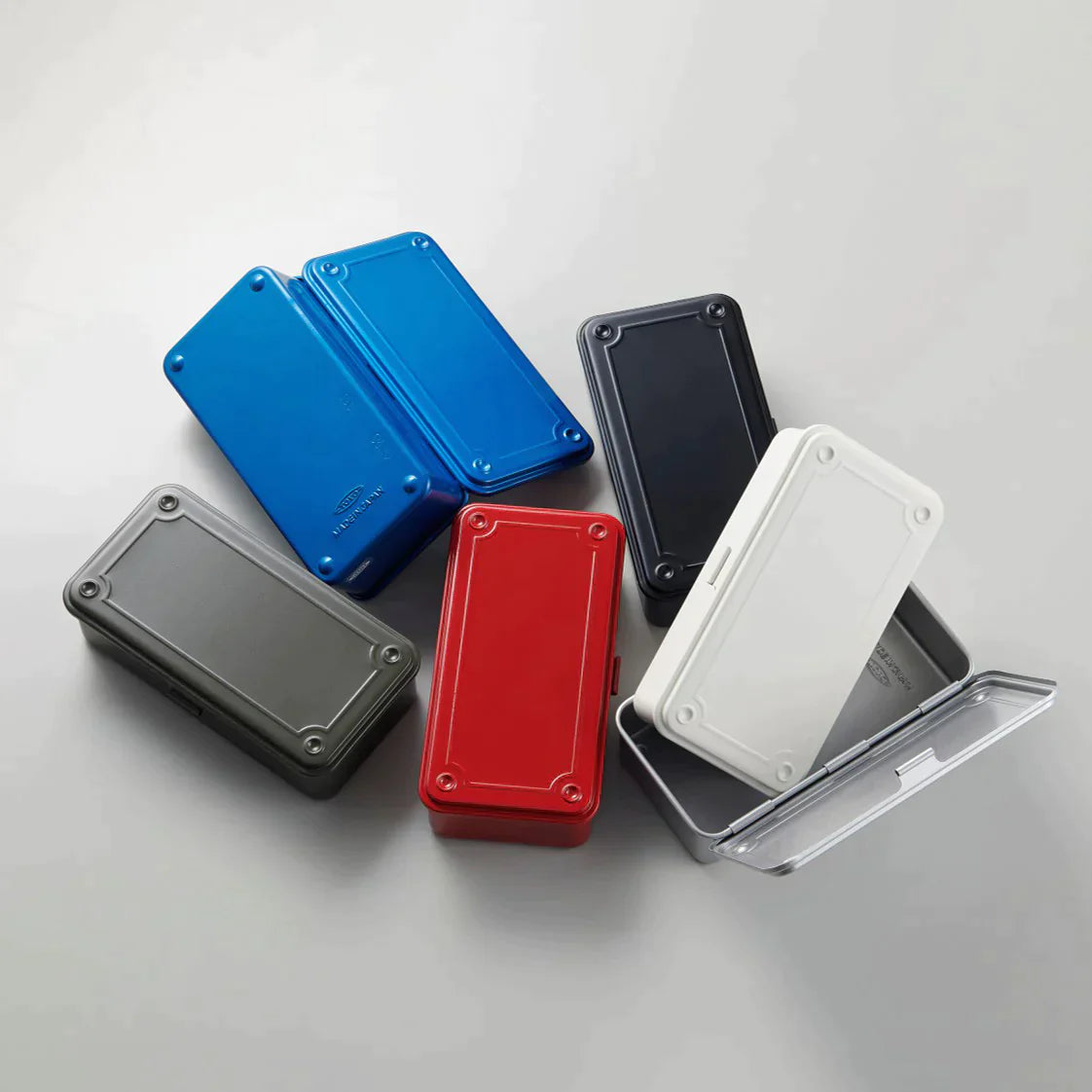 TOYO Trunk Shape Stackable Toolbox T-190 - Live Coral