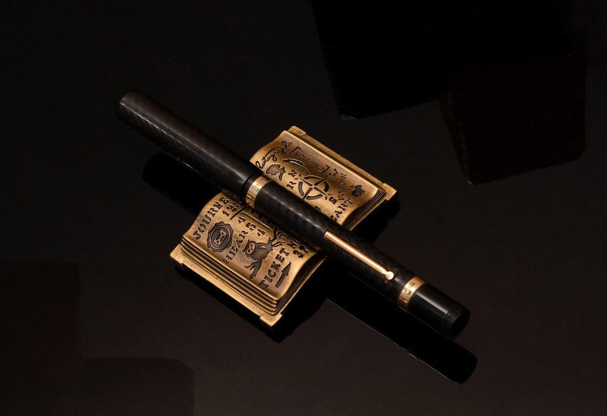 Galen Leather UY Design Brass "Listen to your Heart" Pen Stand