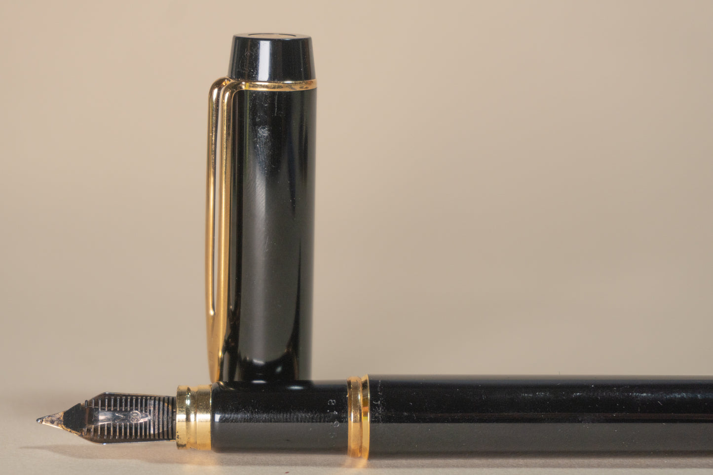 Pre-Owned Waterman Ideal Fountain Pen - Medium
