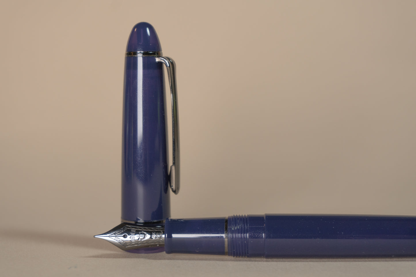 Pre-Owned Sailor 1911S Wicked Witch Fountain Pen - Hard Medium Fine