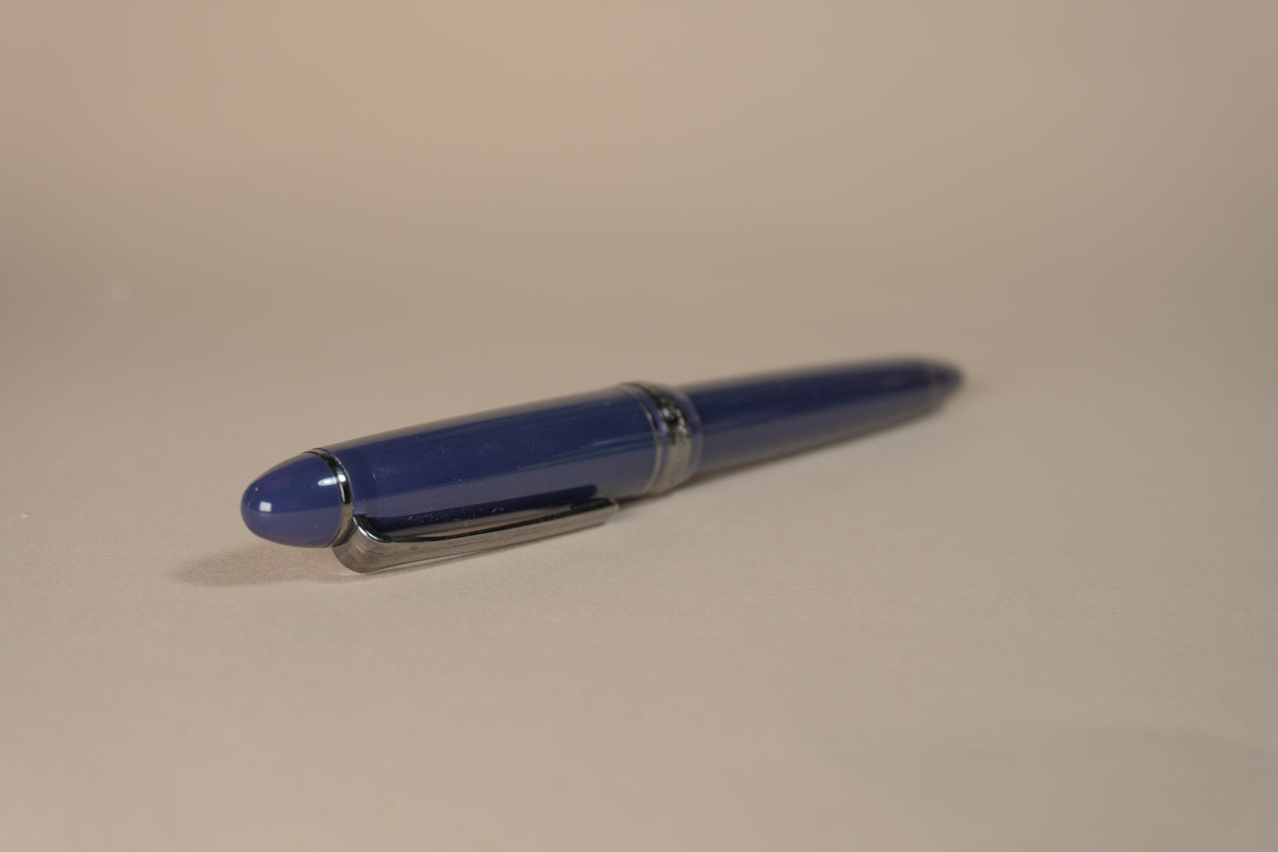 Pre-Owned Sailor 1911S Wicked Witch Fountain Pen - Hard Medium Fine