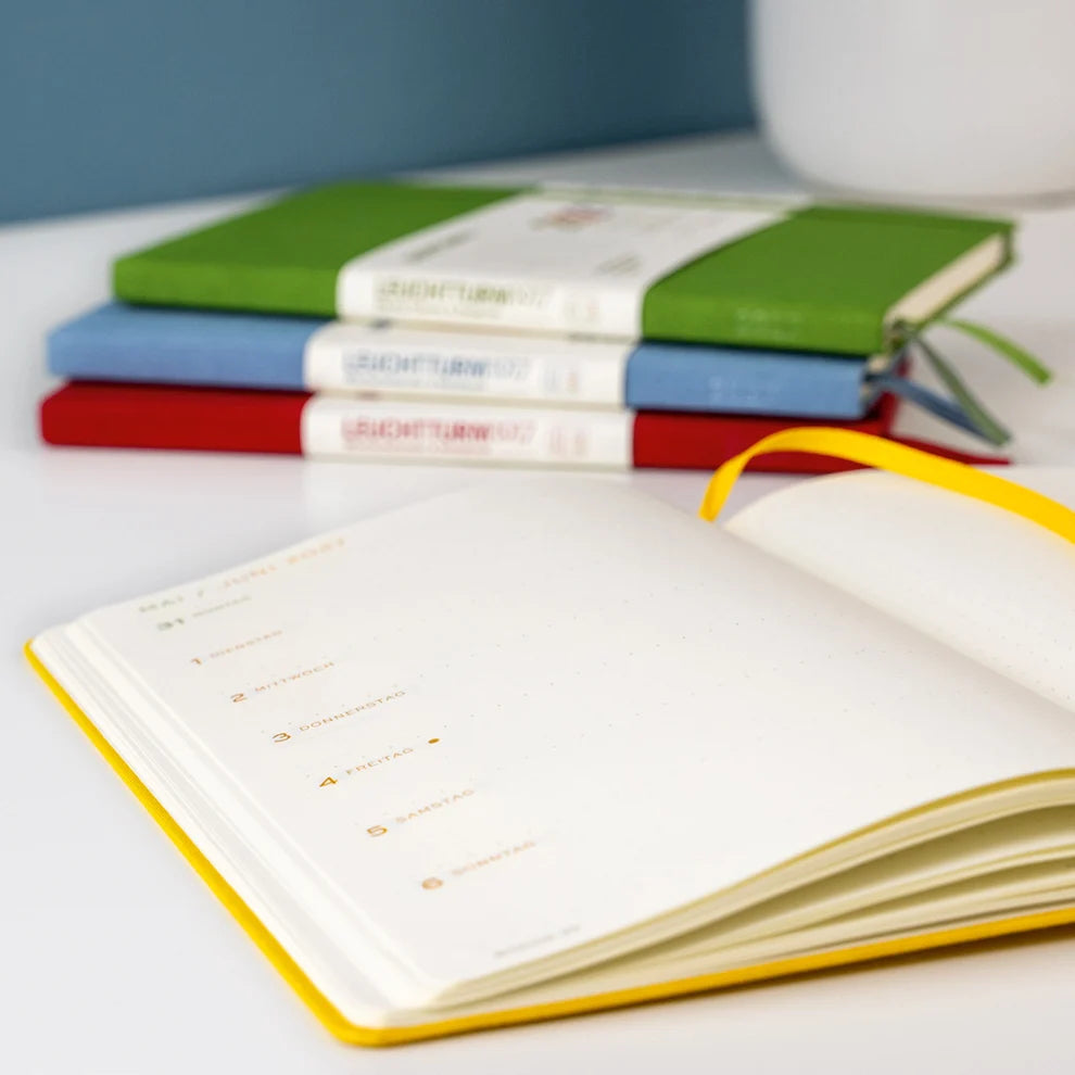 Leuchtturm1917 2027 A5 Medium Weekly Planner & Dotted Notebook - Colorful Seasons: Autumn