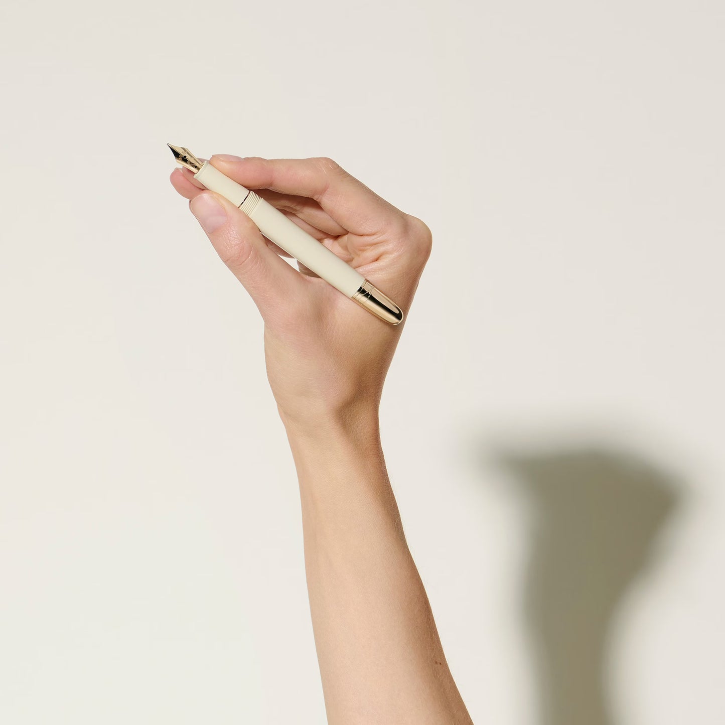 Montblanc 145 Meisterstück Fountain Pen - Romeo & Juliet (Classique)