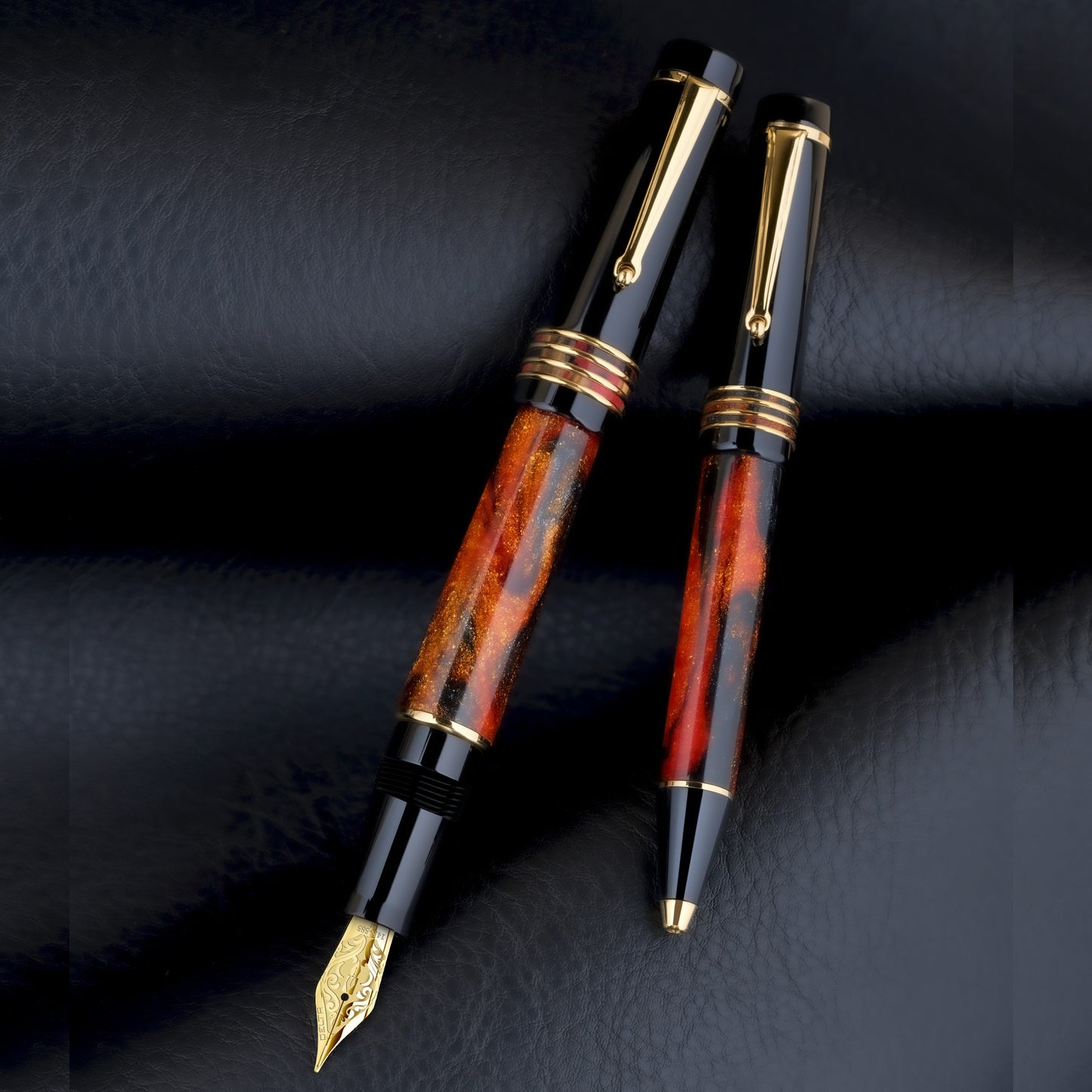 Delta DV Original Mid-Size Fountain Pen - Glow Up