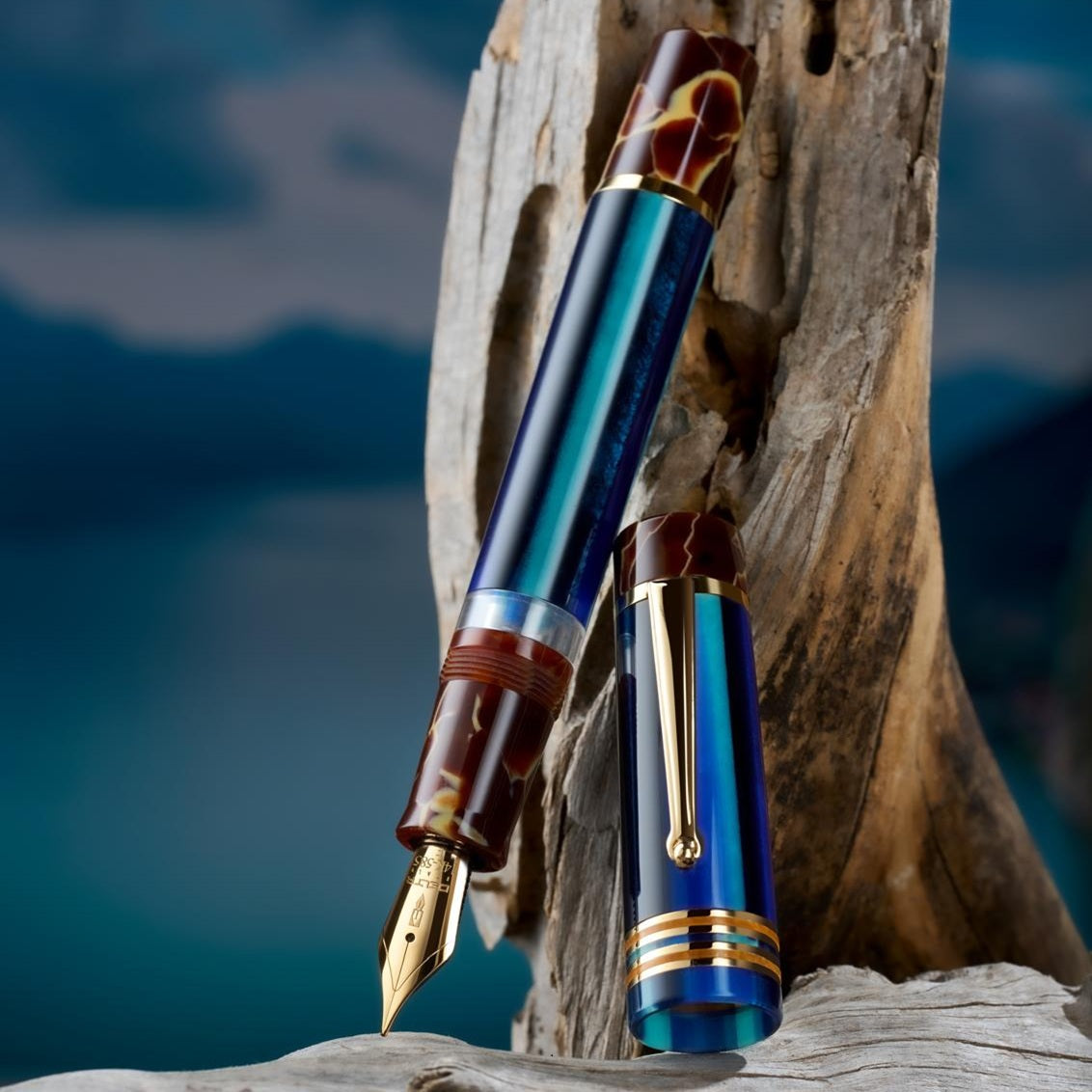 Delta Four Rings Collection 14K Fountain Pen - Lago di Como (Limited Edition)