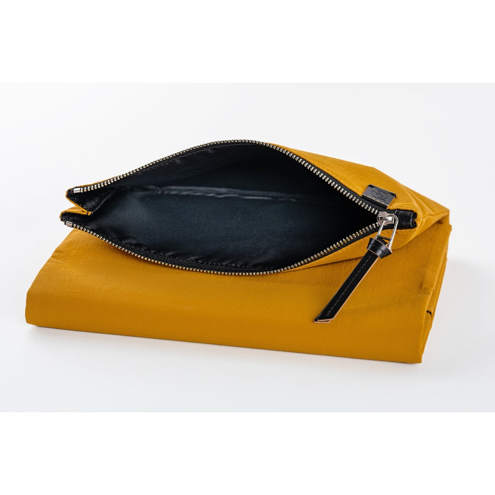 Hobonichi A5 Cousin Cover Only - Tragen: Mustard