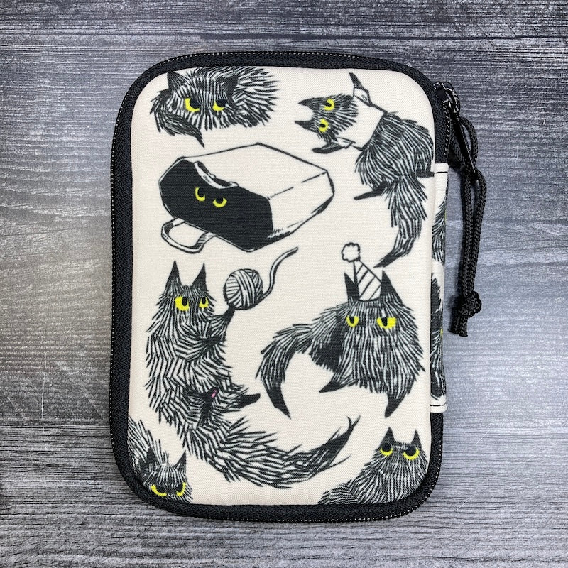 Rickshaw Bagworks Fillmore Coozy Case - Yuki Cat