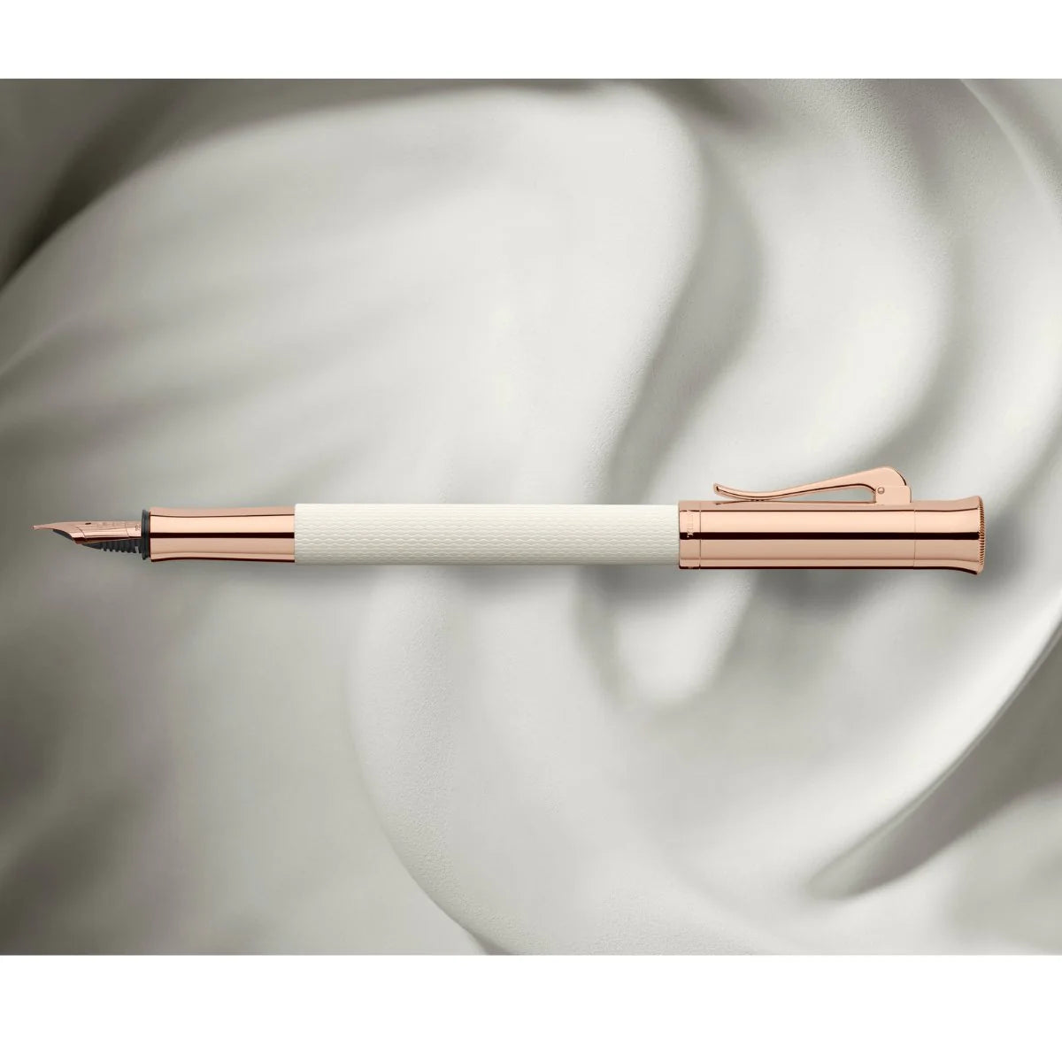 Graf von Faber-Castell Fountain Pen - Guilloche Champagne Blush (18KT)