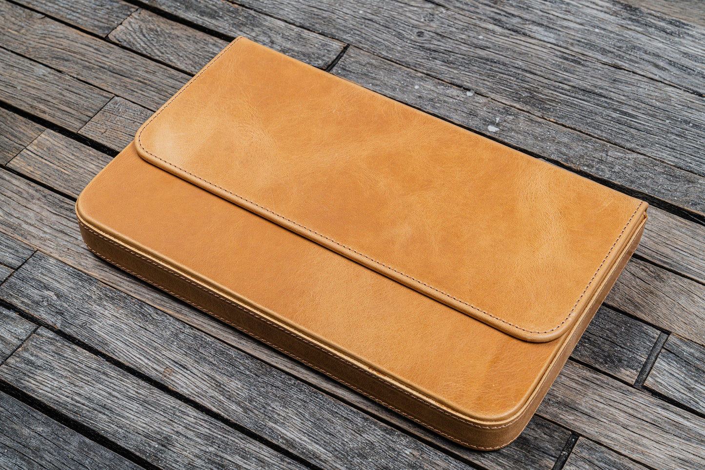 Galen Leather 12 Slot Magnum Opus Pen Case - Crazy Honey Ochre (with Removable Pen Tray)