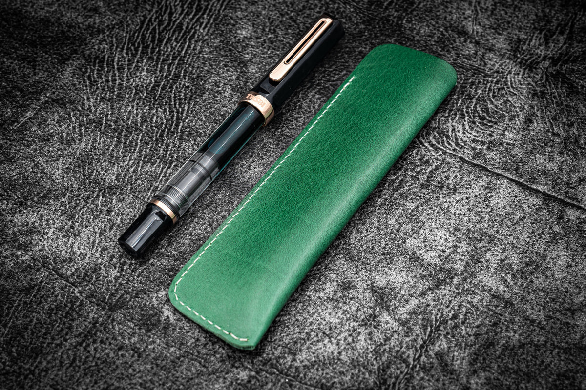 Galen Leather Single Fountain Pen Sleeve - Green