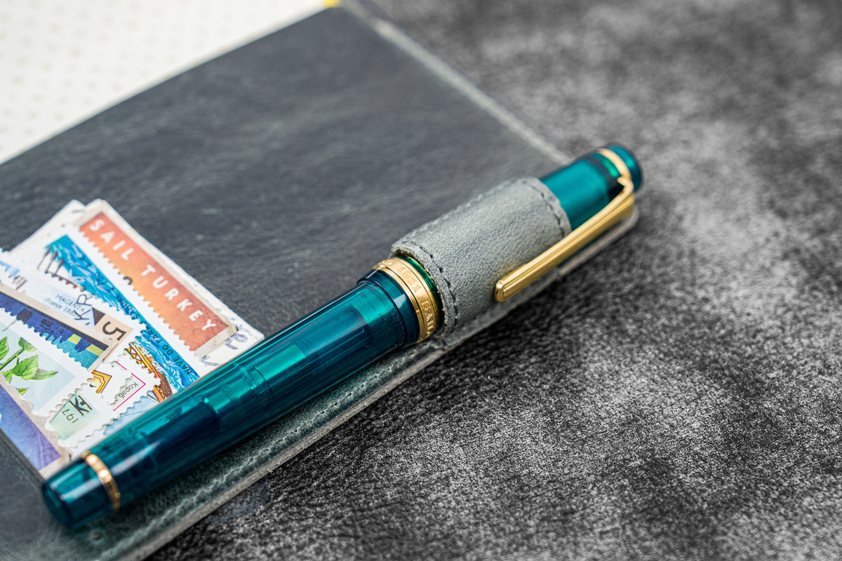 Galen Leather Slim Hobonichi Planner Cover - Crazy Horse Smoky